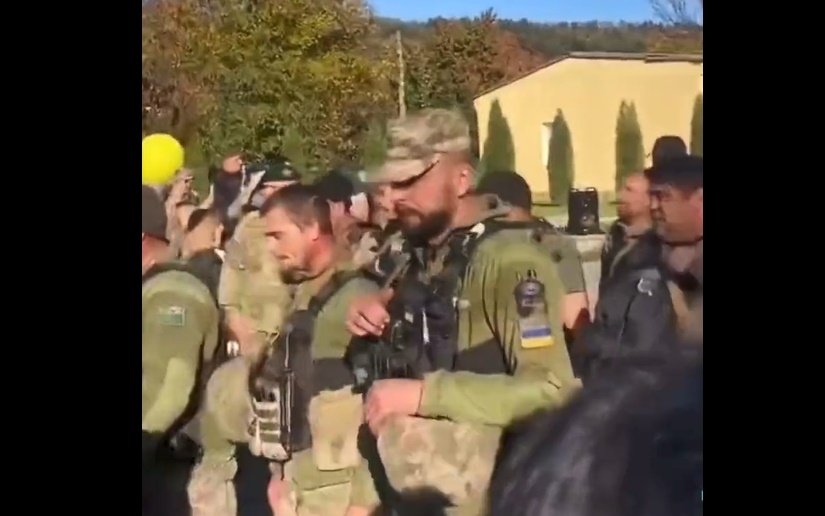 Hình ảnh quân Ukraine tiến vào thành phố Kherson